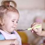 Ребенок в 2 года ничего не ест: что делать? Нужно ли заставлять ребенка есть