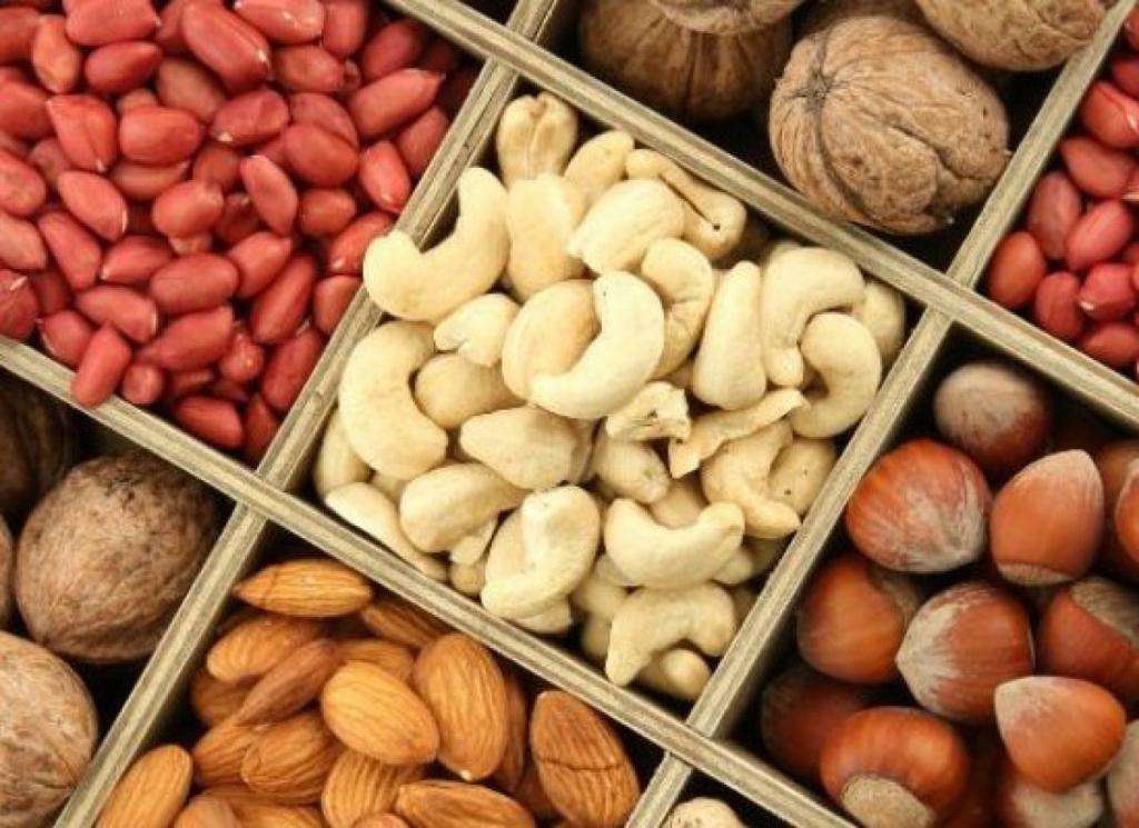 орехи - источник белка