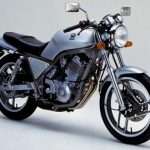 Yamaha SRX 400 - популярный легкий мотоцикл