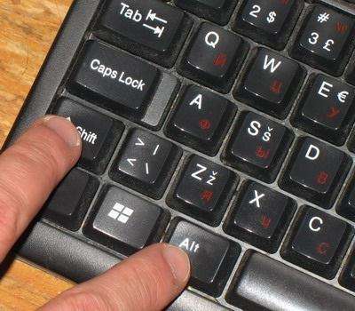 Как переключить язык на клавиатуре.