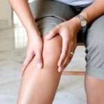 Болит колено? Наиболее распространенные причины и способы лечения