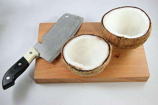 как расколоть кокос в домашних условиях