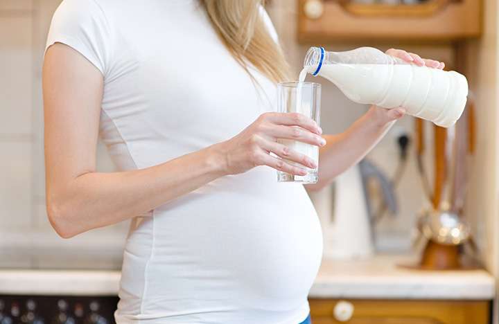 беременная и молоко