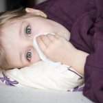 Какие выделяются признаки серозного менингита у детей?