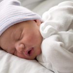 Ребенок задерживает дыхание: причины, симптомы, возможные проблемы и советы врачей