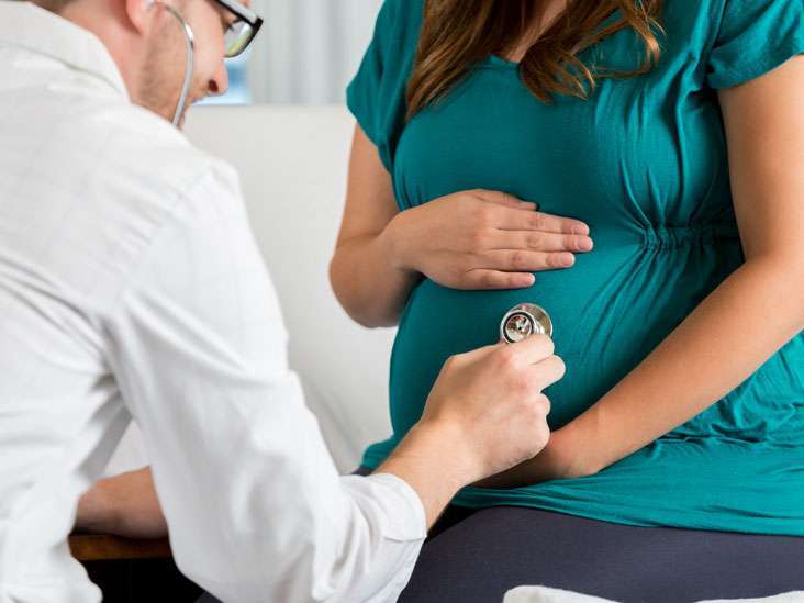 беременная женщина у врача