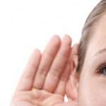 Заложено ухо: причины и лечение